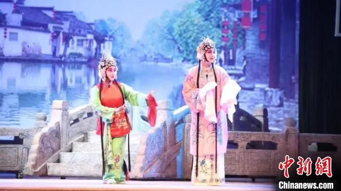 辽宁新春戏曲晚会：名段名家齐聚展现中华传统文化