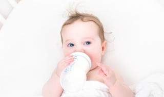 婴儿不吃母乳怎么办新生儿不吃母乳怎么办